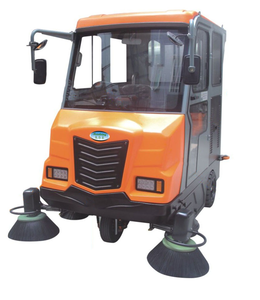 LQ-T7全封闭大型驾驶式扫地车